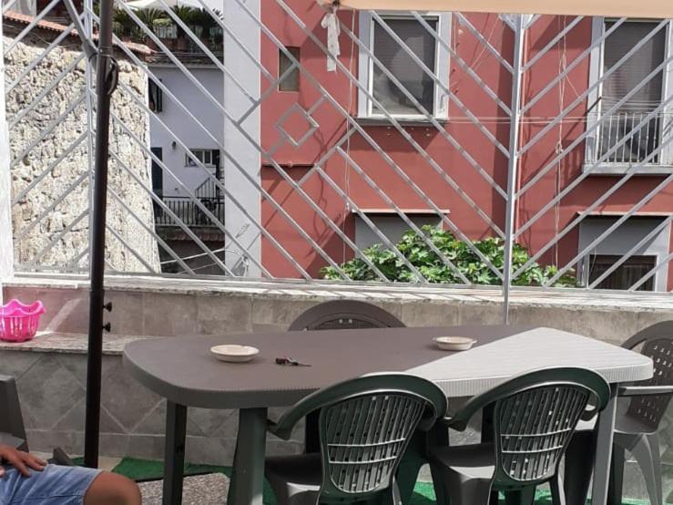 La Dimora Di Rosy Hotel Nápoly Kültér fotó