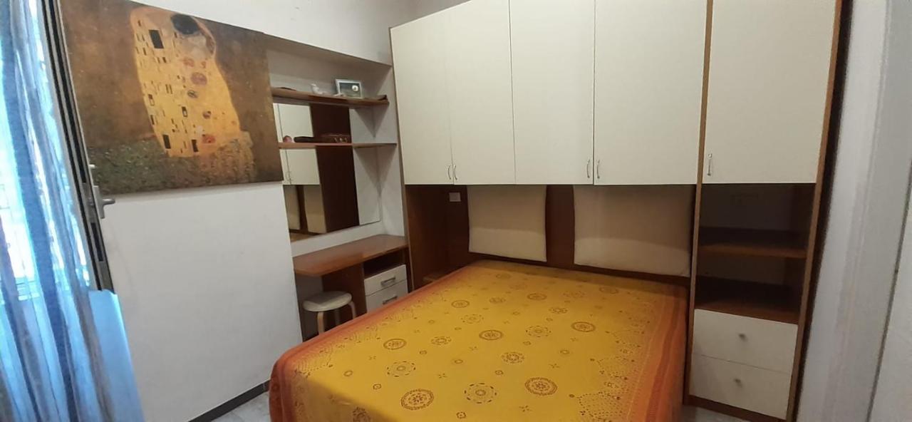 La Dimora Di Rosy Hotel Nápoly Kültér fotó