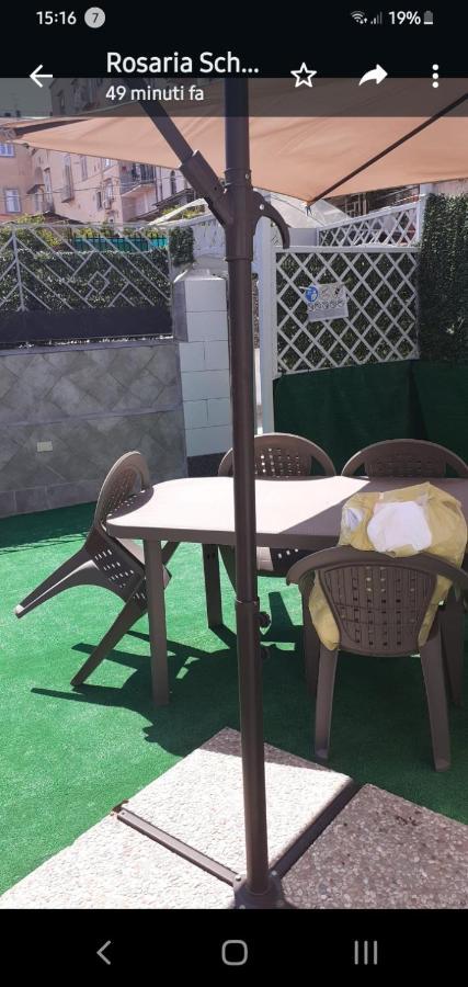 La Dimora Di Rosy Hotel Nápoly Kültér fotó