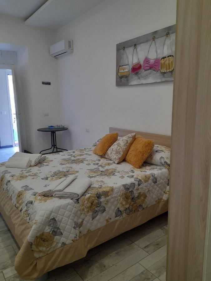 La Dimora Di Rosy Hotel Nápoly Kültér fotó